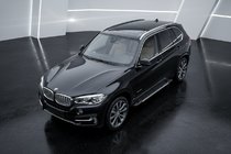 BMW X5 F15 2013–2018 Stranske stopnice RedLine (2 kos, aluminij) fotografija 1
