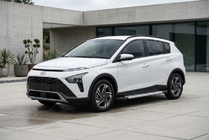 Hyundai Bayon 2021– Stranske stopnice Vision New Grey (2 kos, aluminij) fotografija 1