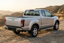 Isuzu D-Max 2011–2019 Stranske stopnice BlackLine (2 kos, aluminij) fotografija 1