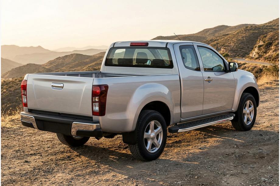 Isuzu D-Max 2011–2019 Stranske stopnice BlackLine (2 kos, aluminij) Image