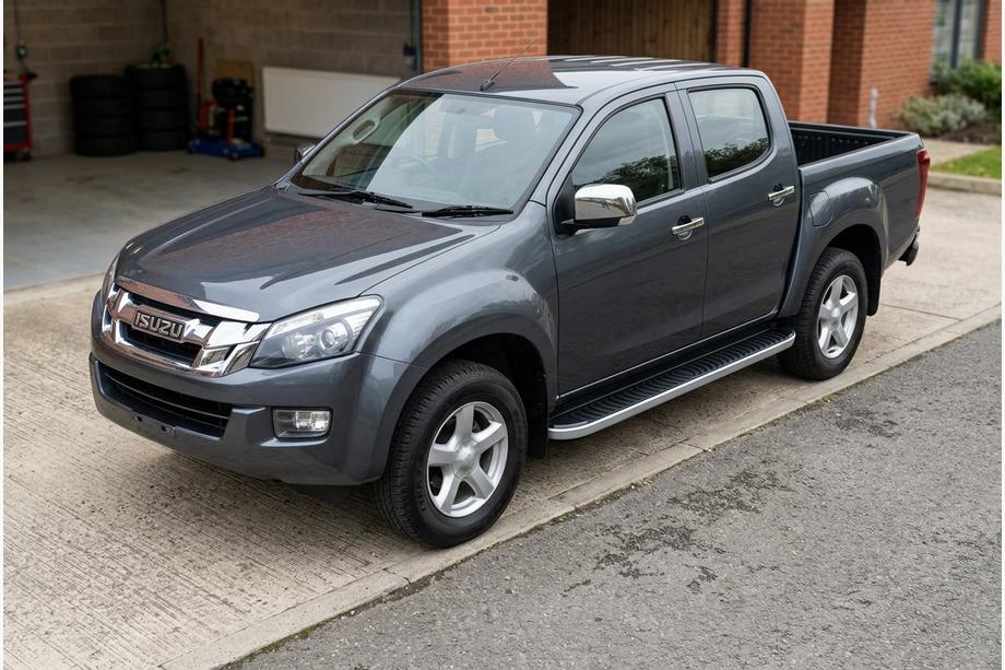 Isuzu D-Max 2011–2019 Stranski pragovi Tayga Grey (2 kosa, aluminij) Image