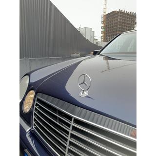 Emblem z namernim križem (z napisom) fotografija 2