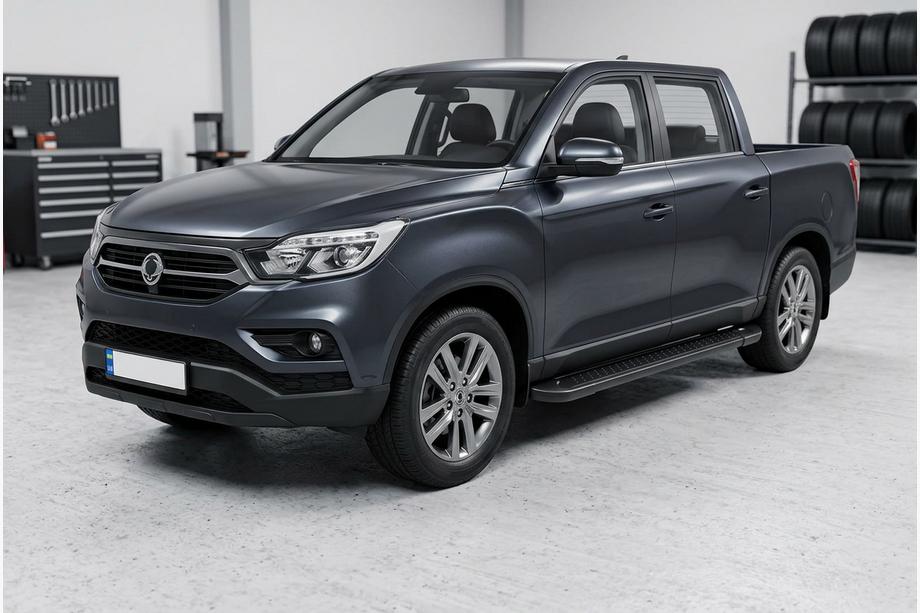 SsangYong Musso II 2018– Bočne stopnice Allmond Black (2 kosa, aluminij) Image