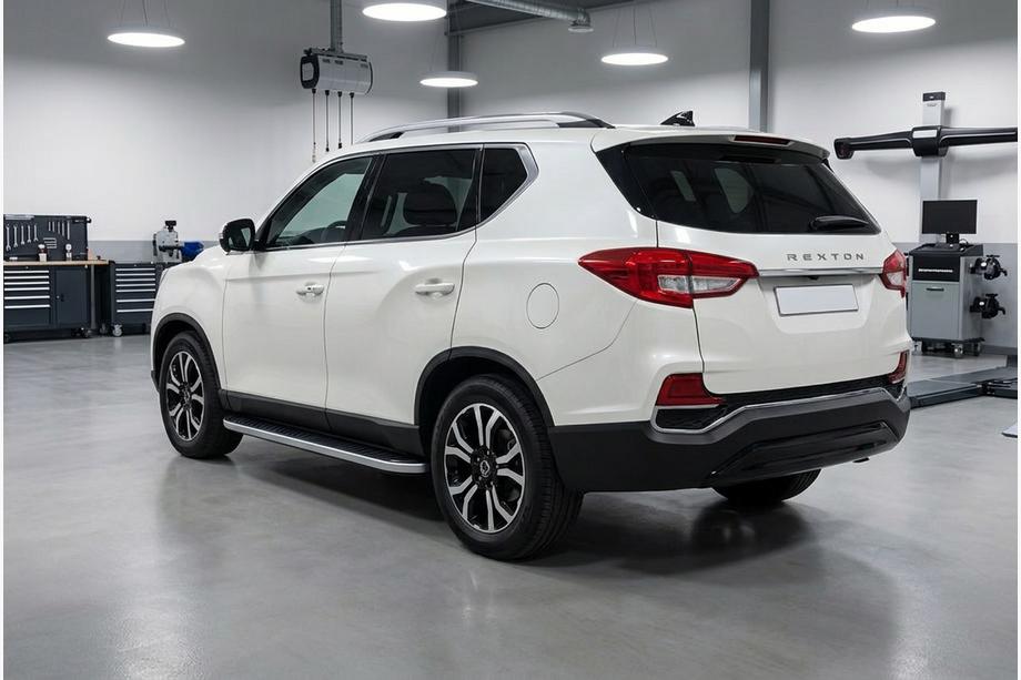 SsangYong Rexton II 2017– Stranski pragovi Tayga Grey (2 kosa, aluminij) Image