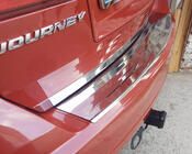 Dodge Journey 2008–2020 Zaščitna letev zadnjega odbijača Carmos (nerjavno jeklo) fotografija 5