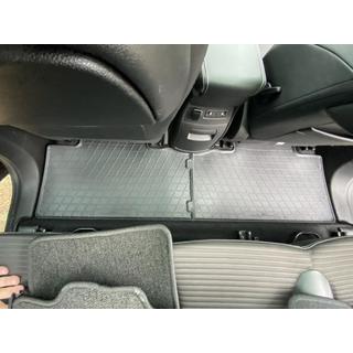 Gumijasti tepihi za notranjost Stingray (4 kosi) Renault Scenic/Grand 2016–2025 fotografija 3