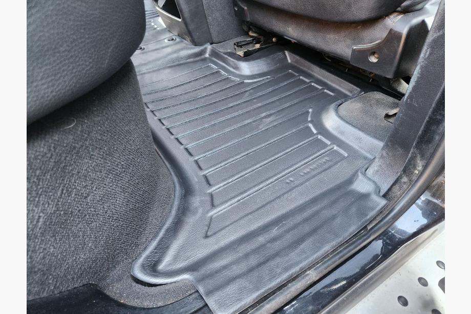 BMW X5 E53 1999–2006 Stingray 3D talne preproge (4 kos, poliuretan) Fotografija 3
