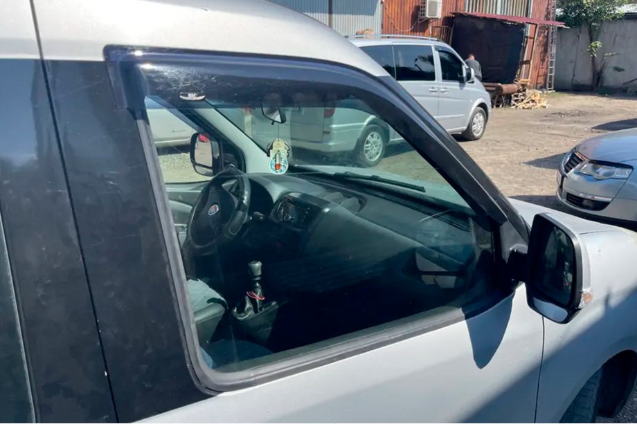 Opel Combo 2012–2018 Vetrni deflektorji za okna (2 kosa, HIC) Image