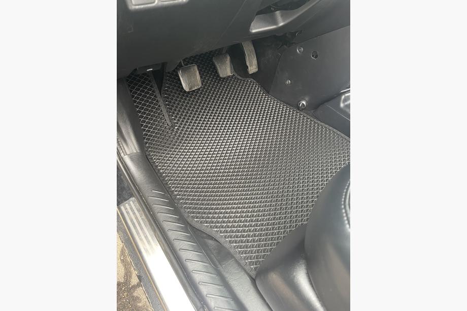 Ford Mondeo 2000–2007 EVA avtomobilske preproge (črne) Image