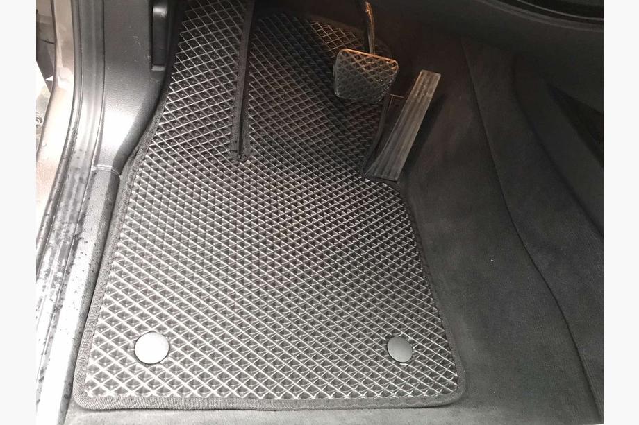 BMW X5 E70 2007–2013 EVA V-1 preproge (črne) Fotografija 2