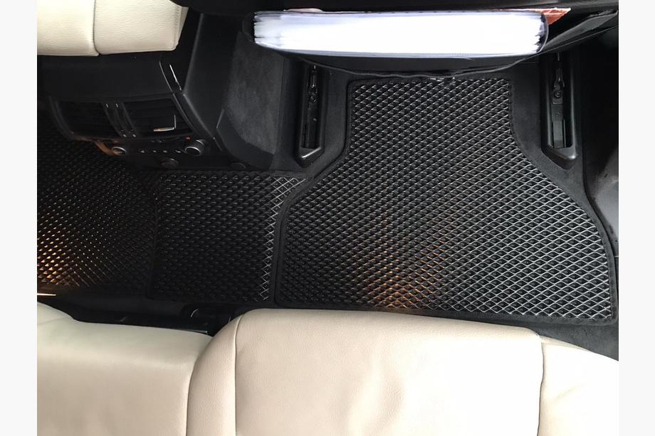 BMW X5 E70 2007–2013 EVA V-1 preproge (črne) Fotografija 6