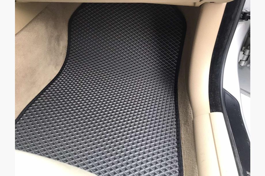 BMW serija 3 E90/E91 2005–2011 EVA avtomobilske preproge (črne) Fotografija 5
