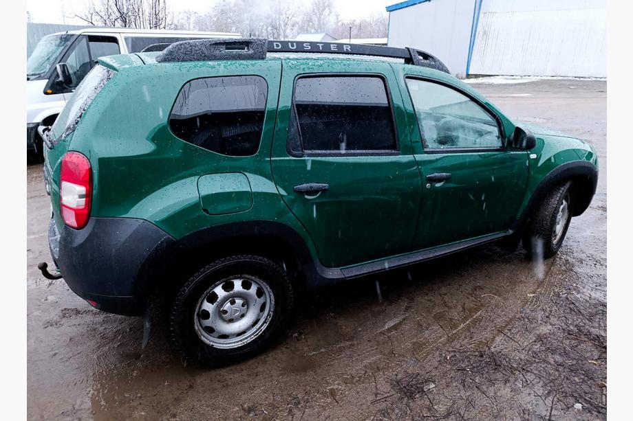 Dacia Duster 2008–2018 Obrobe kolotekov (4 kosi, črne ABS) Fotografija 2