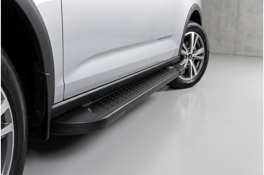 Volkswagen Caddy 2020– Bočne stopnice Allmond Black (2 kosa, aluminij) Maxi medosna razdalja Image