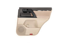 Toyota Land Cruiser 200 2007–2021 Obloga vrat brez lesenega vložka (1 kos) fotografija 3