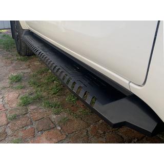 Stranski pragovi Dakar V1 brez LED (2 kosa, kovina) Toyota Hilux 2015– fotografija 2