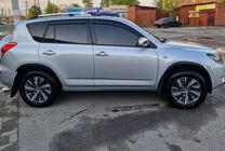Toyota Rav 4 2006–2013 Obrobe blatniških lokov (4 kosi, črne, ABS plastika) fotografija 1