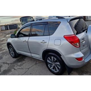 Obrobe blatniških lokov (4 kosi, črne, ABS plastika) Toyota Rav 4 2006–2013 fotografija 2