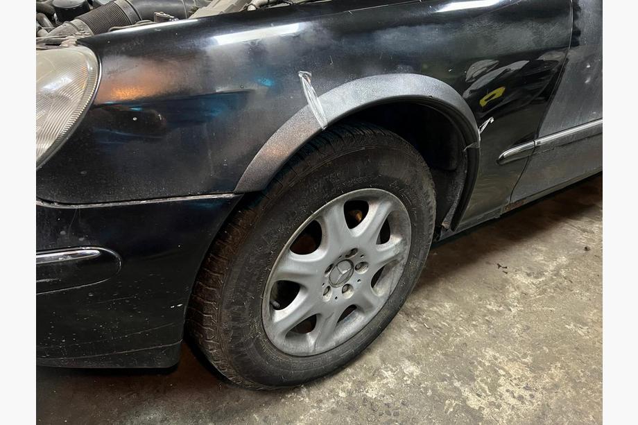 Mercedes S-class W220 1998–2005 Obrobe blatniških lokov (4 kosi, črne, ABS plastika) Image