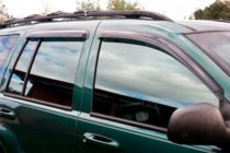 Jeep Grand Cherokee WJ 1999–2004 Deflektorji oken (4 kosi, HIC) fotografija 3