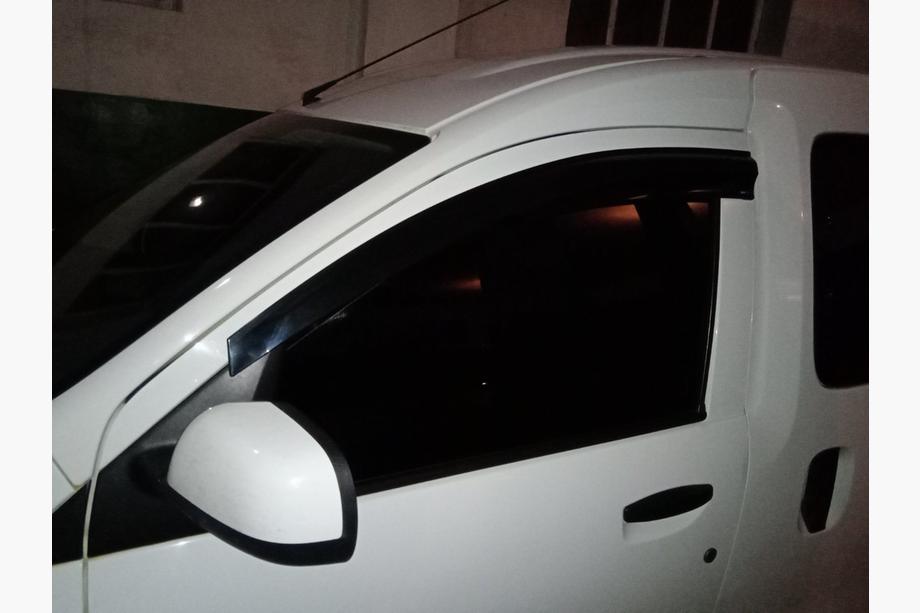 Dacia Dokker 2013–2022 Vetrni deflektorji oken (2 kos, Sunplex Sport) Fotografija 4