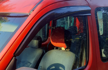 Renault Kangoo 1998–2008 Vetrni deflektorji oken (2 kos, Sunplex Sport) fotografija 7