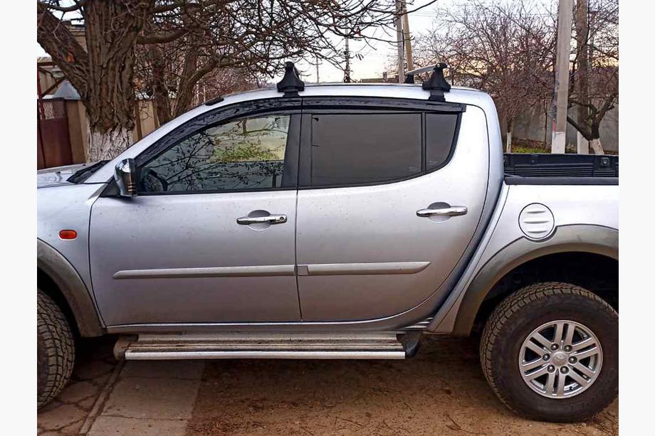 Mitsubishi L200 2006–2015 Vetrni deflektorji oken (4 kosi, Sunplex Sport) Image