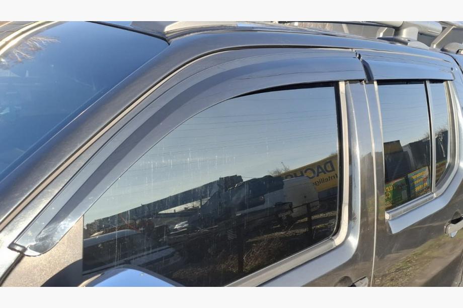 Nissan Navara 2006–2015 Vetrni deflektorji oken (4 kosi, Sunplex Sport) Image