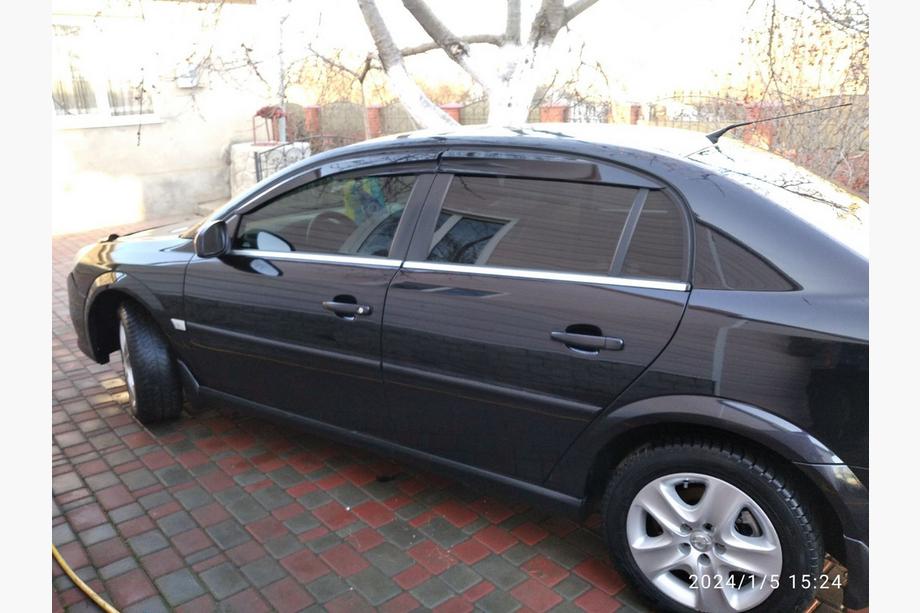 Opel Vectra C 2002–2008 Deflektorji oken SD (4 kos, Sunplex Sport) Fotografija 8