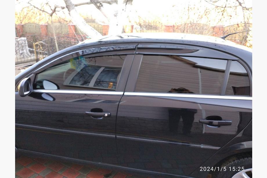 Opel Vectra C 2002–2008 Deflektorji oken SD (4 kos, Sunplex Sport) Fotografija 7