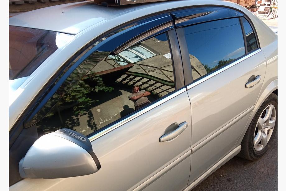 Opel Vectra C 2002–2008 Deflektorji oken SD (4 kos, Sunplex Sport) Fotografija 9