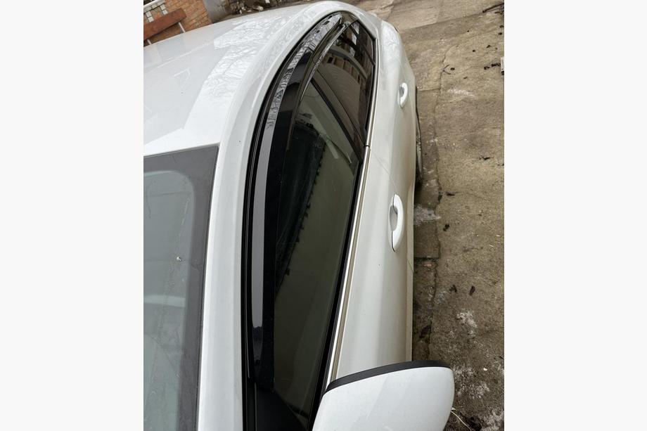 Renault Megane IV 2016–2025 Deflektorji oken SD (4 kos, Sunplex Sport) Image