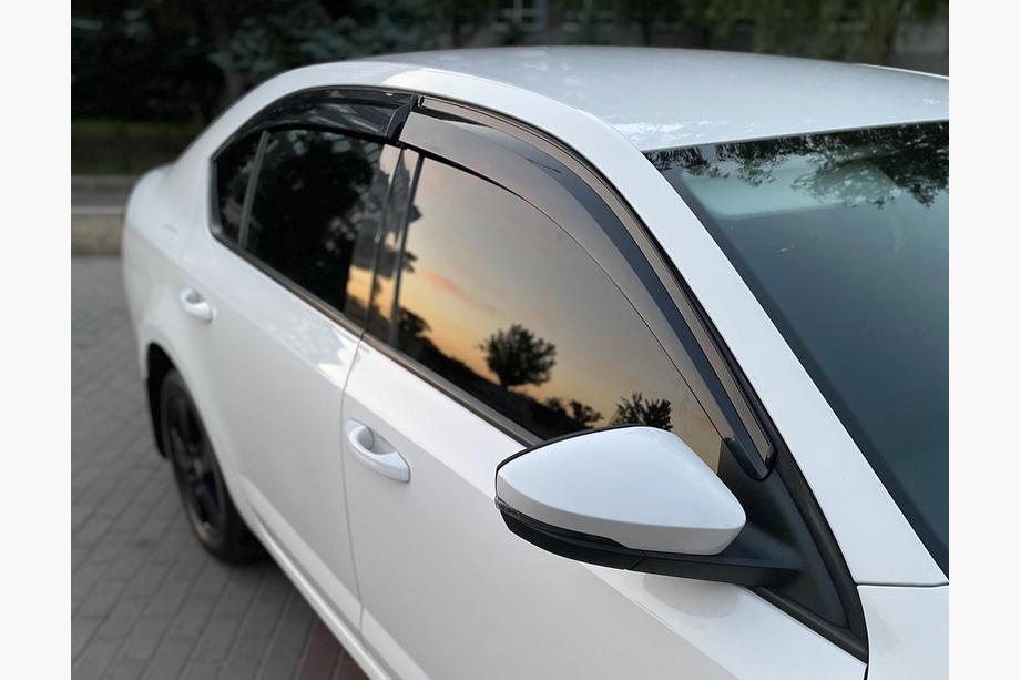 Skoda Octavia III A7 2013–2019 Vetrni deflektorji za okna LiftBack (4 kosi, Sunplex Sport) Image