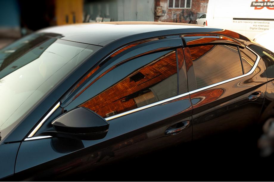 Skoda Superb 2015–2024 Deflektorji oken SD (4 kos, Sunplex Sport) Fotografija 5