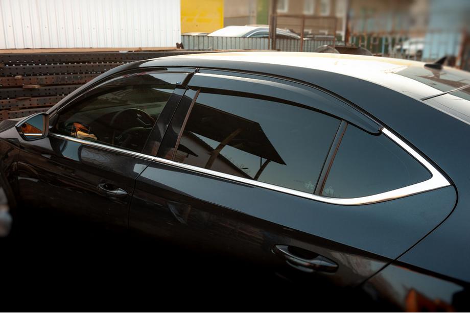 Skoda Superb 2015–2024 Deflektorji oken SD (4 kos, Sunplex Sport) Fotografija 6