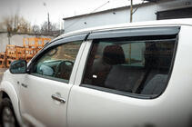 Toyota Hilux 2006–2015 Vetrni deflektorji oken (4 kosi, Sunplex Sport) fotografija 2
