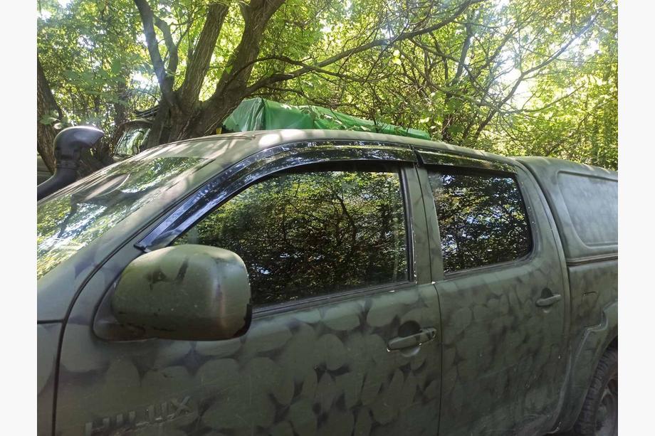 Toyota Hilux 2015– Vetrni deflektorji oken (4 kosi, Sunplex Sport) Image