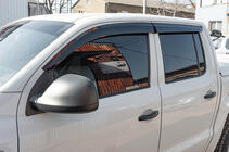 Volkswagen Amarok 2010–2022 Vetrni deflektorji oken (4 kosi, Sunplex Sport) fotografija 1