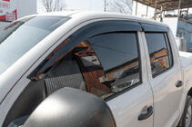 Volkswagen Amarok 2010–2022 Vetrni deflektorji oken (4 kosi, Sunplex Sport) fotografija 4
