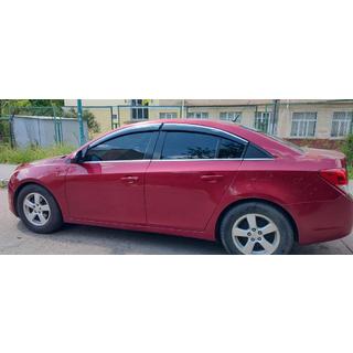 Vetrni deflektorji za okna s kromirano okrasno letvijo (4 kosi, Sunplex Chrome) Chevrolet Cruze 2009–2015 fotografija 1