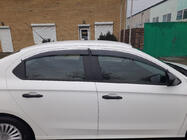 Peugeot 301 2012– Vetrni deflektorji za okna s kromirano okrasno letvijo (4 kosi, Sunplex Chrome) fotografija 4