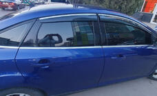 Ford Focus III 2011–2017 Vetrniki za okna s kromiranim letvenim okrasnim trakom HB/Sedan (4 kosi, Sunplex Chrome) fotografija 3