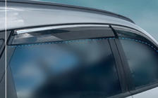 Hyundai IX-35 2010–2015 Vetrni deflektorji za okna s kromirano okrasno letvijo (4 kosi, Sunplex Chrome) fotografija 2