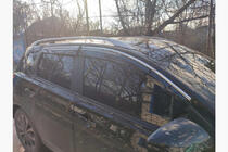 Nissan Qashqai 2010–2014 Vetrni deflektorji za okna s kromirano okrasno letvijo (4 kosi, Sunplex Chrome) fotografija 6
