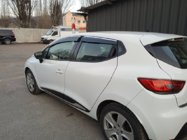 Renault Clio V 2019– Vetrni deflektorji za okna s kromirano okrasno letvijo (4 kosi, Sunplex Chrome) fotografija 4