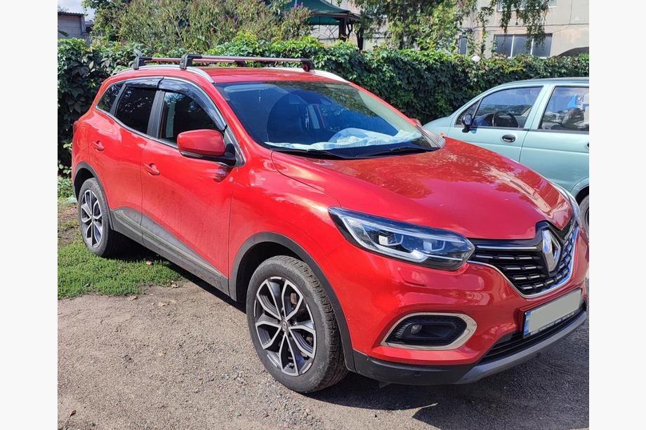 Renault Kadjar 2015–2022 Vetrni deflektorji za okna s kromirano okrasno letvijo (4 kosi, Sunplex Chrome) Fotografija 7