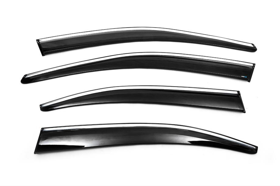 Skoda Octavia III A7 2013–2019 Vetrni deflektorji za okna s kromiranim okrasnim trakom Liftback (4 kosi, Sunplex Chrome) Image