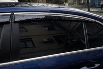 Volkswagen Passat B6 2006–2012 Vetrni deflektorji za okna s kromirano okrasno letvijo (4 kosi, Sunplex Chrome) fotografija 2
