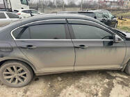 Volkswagen Passat B8 2015–2023 Vetrni deflektorji za okna s kromirano letvijo SD (4 kos, Sunplex Chrome) fotografija 3