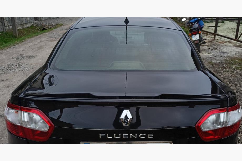 Renault Fluence 2009–2016 LIP spojler (Sunplex, črn) (125,4 cm x 7,2 cm) Fotografija 1